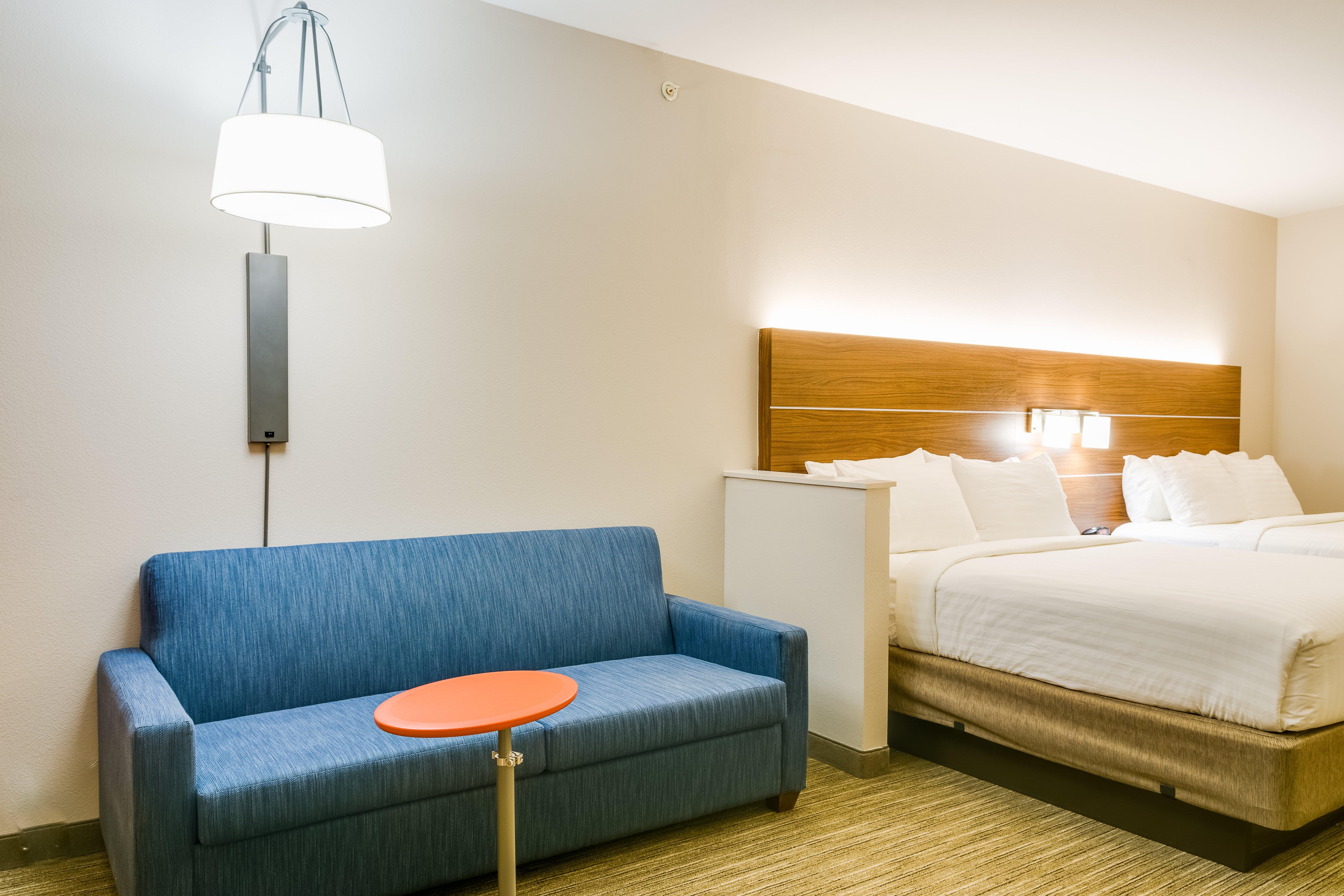 Holiday Inn Express & Suites Russellville By Ihg Exterior photo